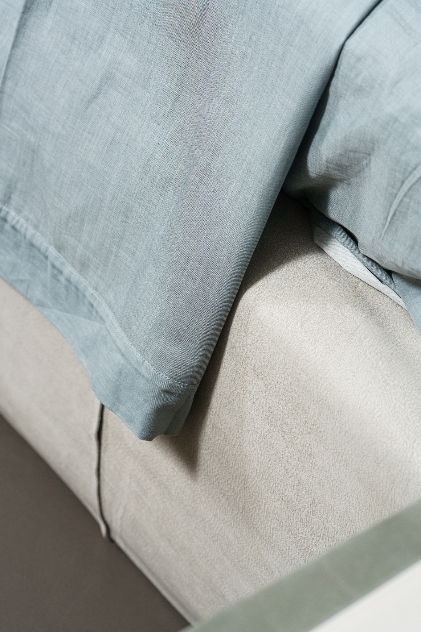 Baxter Кровать Paris Slim 180 Bo.Hemian Rice от Baxter — в интерьере