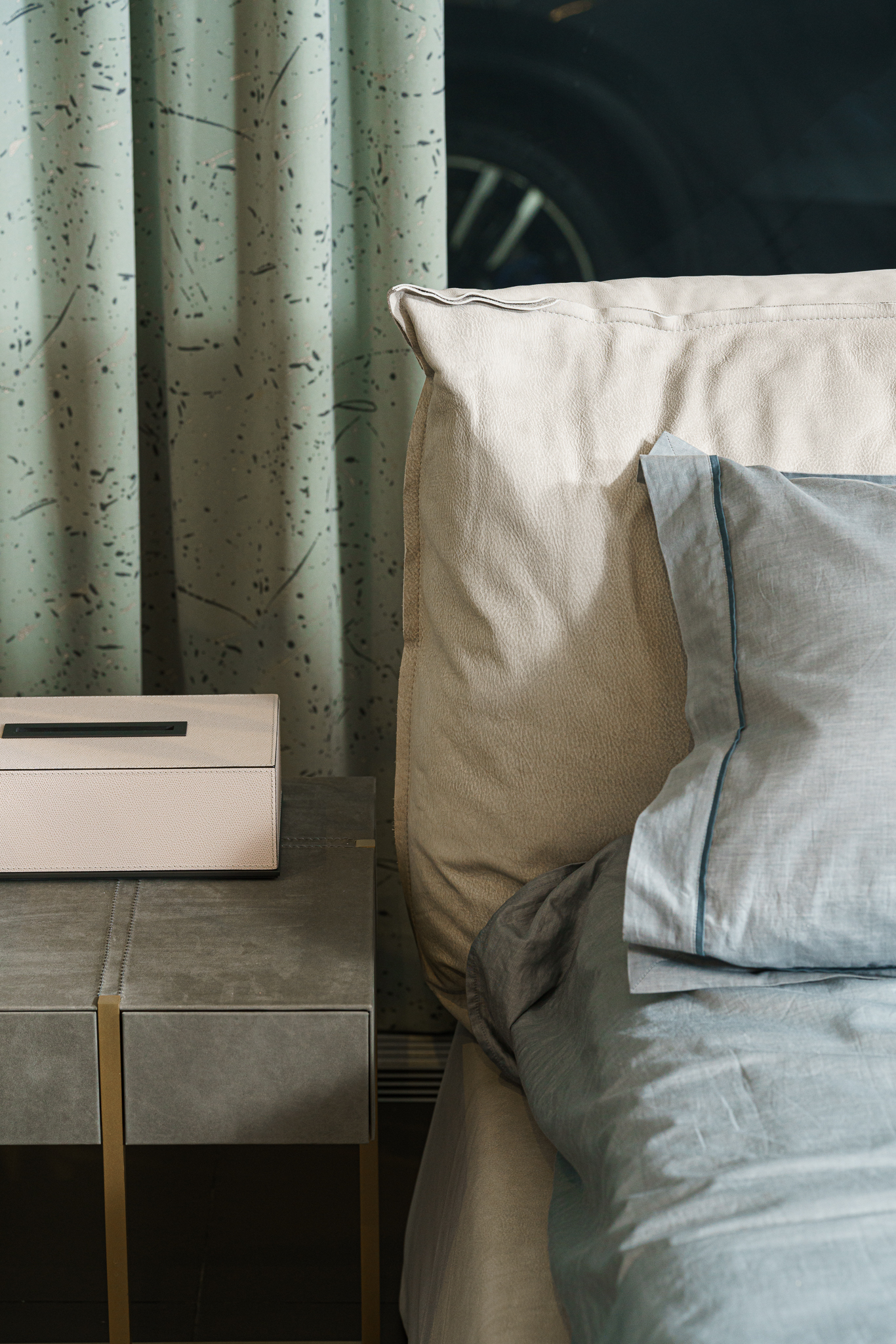 Baxter Кровать Paris Slim 180 Bo.Hemian Rice от Baxter — в интерьере
