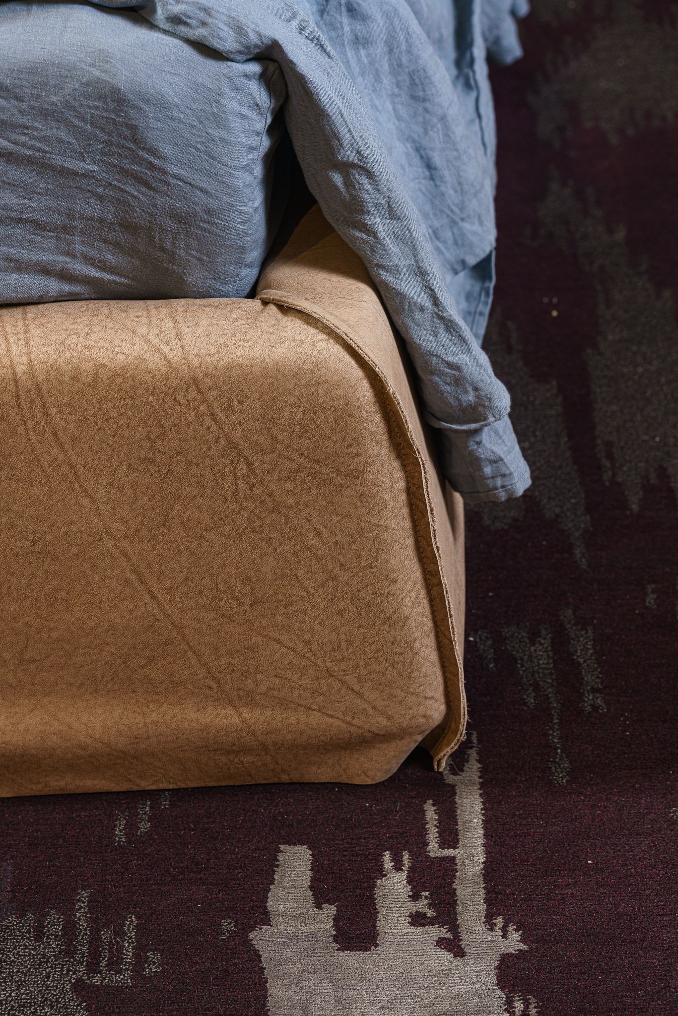 Baxter Кровать Paris Slim 160 Bo.Hemian Savana от Baxter — в интерьере