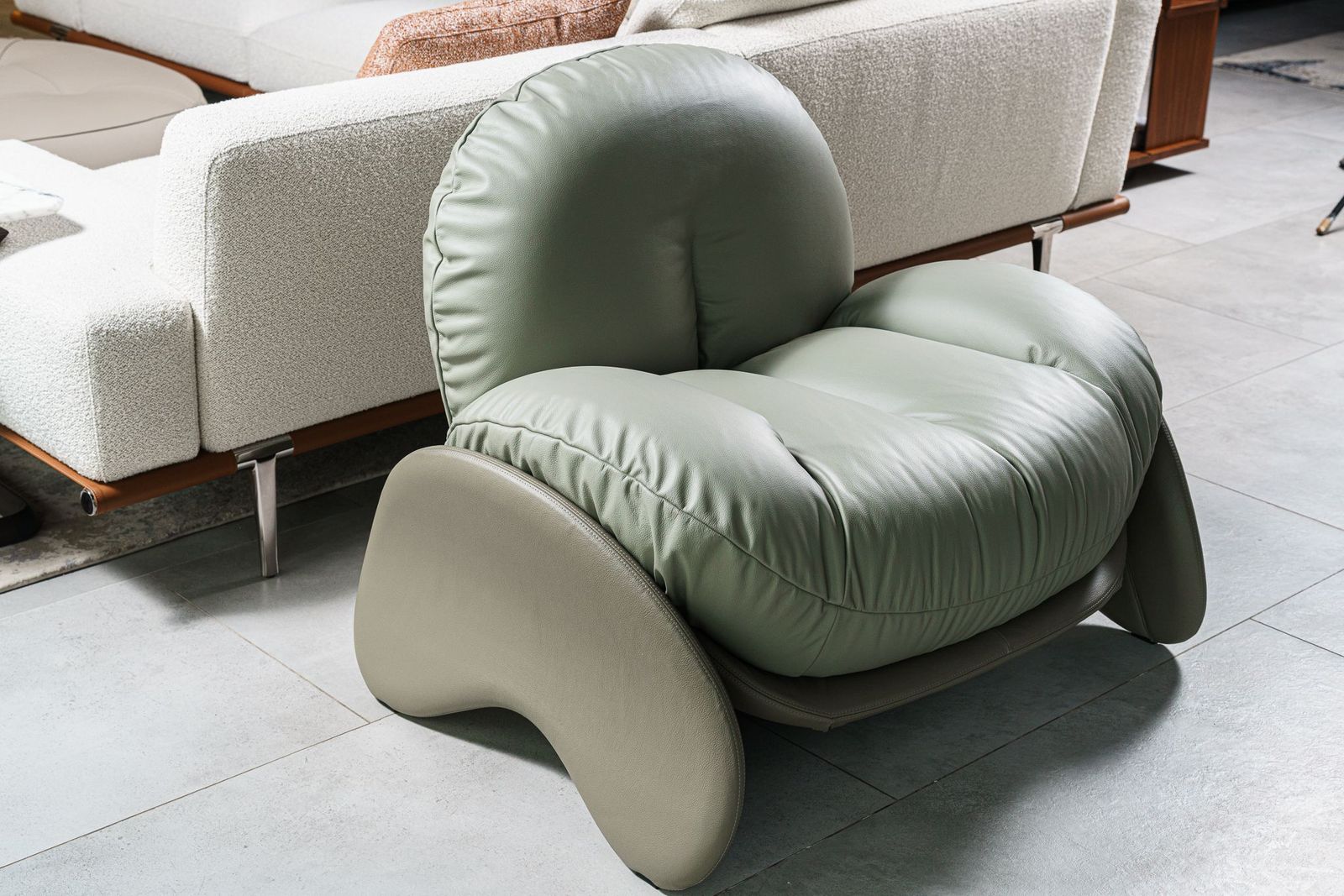 Poltrona Frau Кресло Squash 173 Glauco / SC 176 Darsena от Poltrona Frau — в интерьере