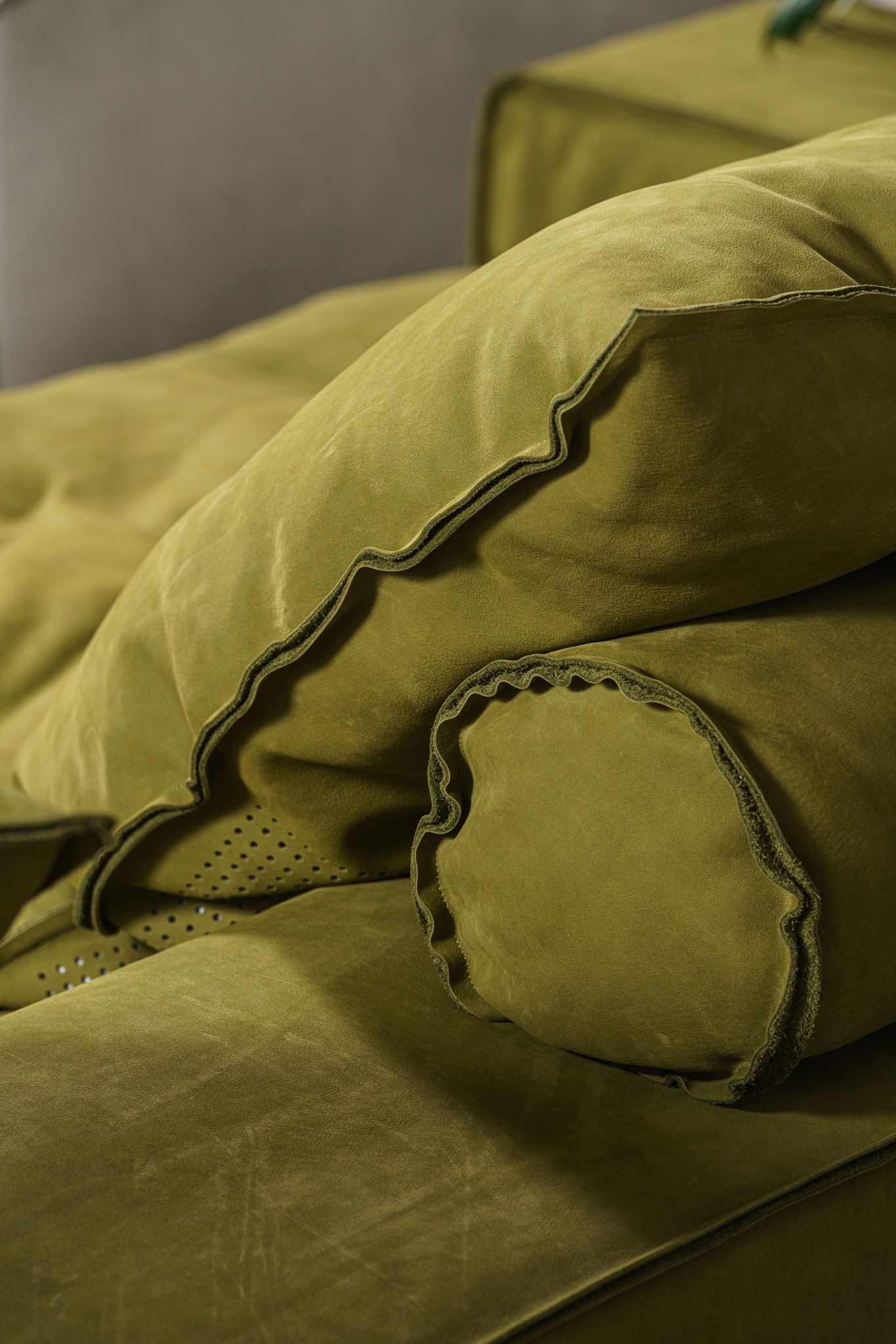 Baxter Диван Miami Beach Kashmir Olive от Baxter — в интерьере