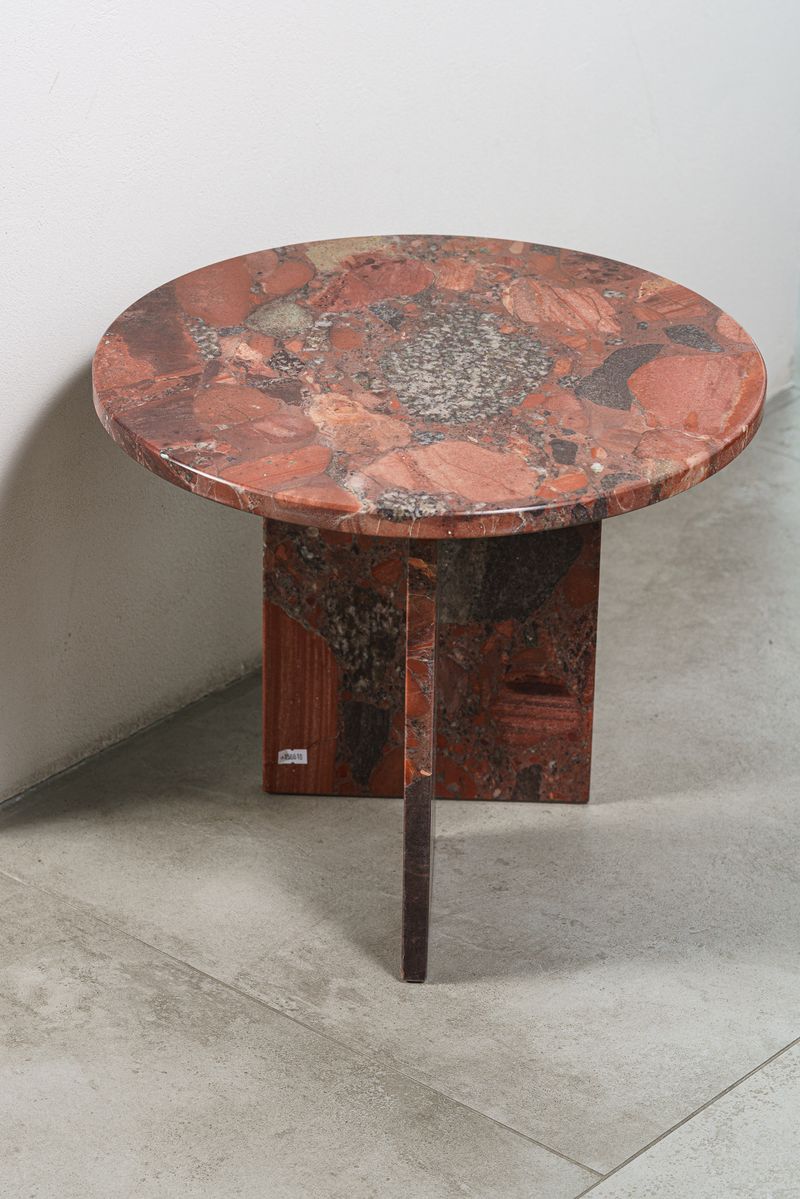 Baxter Журнальный столик Tebe Granite Red Rhapsody 45 от Baxter — в интерьере