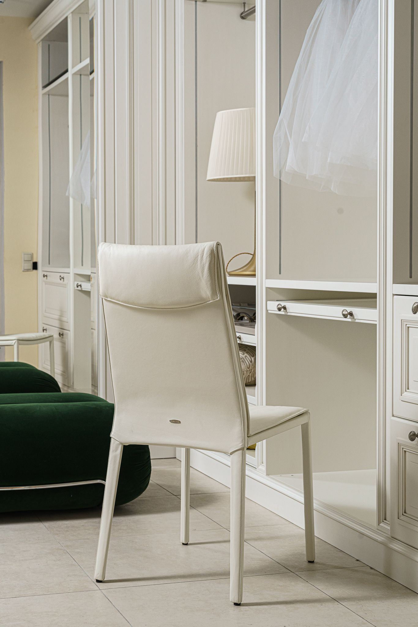 Cattelan Italia Стул без подлокотников Isabel H pelle 937 Palladio от Cattelan Italia — в интерьере