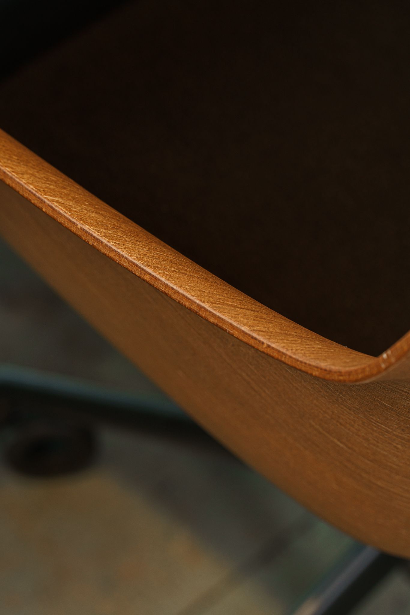 Kartell Кресло рабочее на колесах Earl of Wood от Kartell — в интерьере