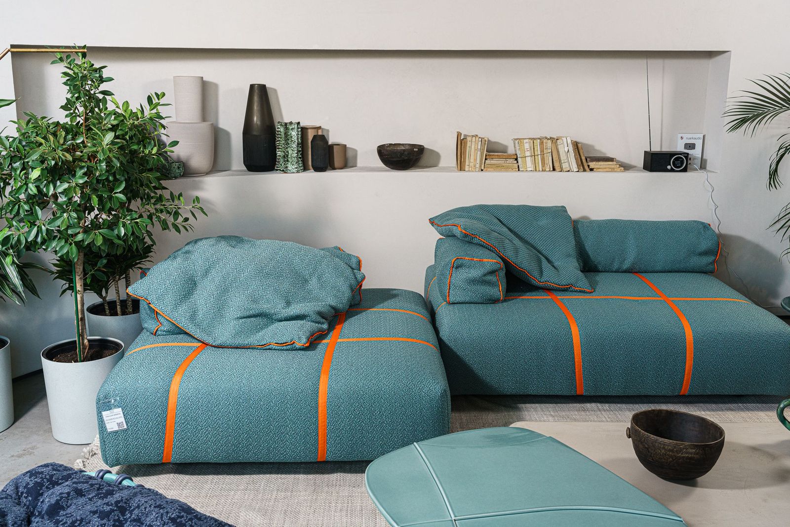 Baxter Уличная пуф-лежанка Panama Bold Outdoor 162*130 от Baxter — в интерьере