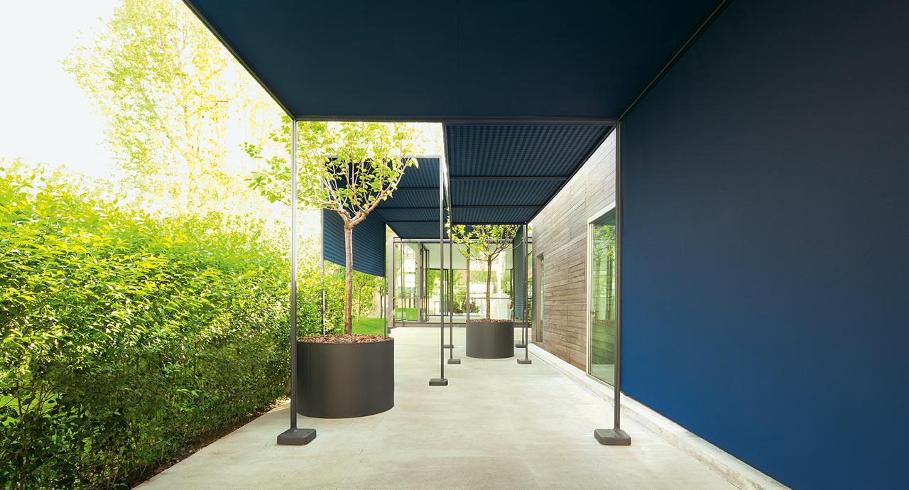 Paola Lenti Кашпо Shield от Paola Lenti — в интерьере