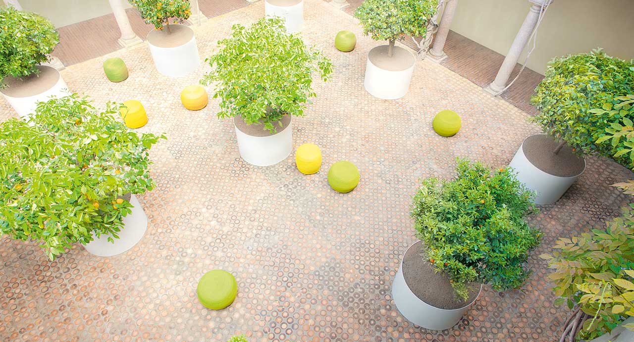 Paola Lenti Кашпо Shield от Paola Lenti — в интерьере