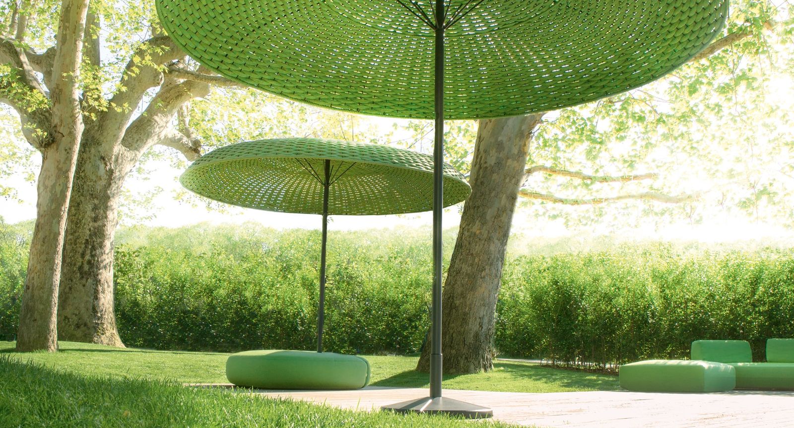 Paola Lenti Уличный зонт Mogambo от Paola Lenti — в интерьере