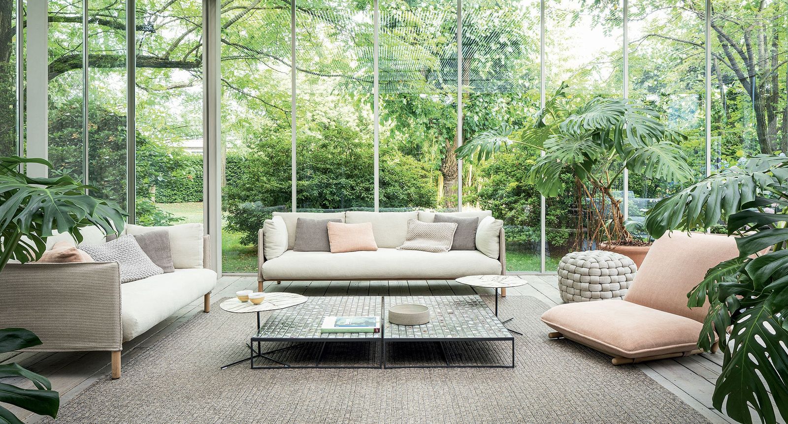 Paola Lenti Журнальный столик Sciara от Paola Lenti — в интерьере