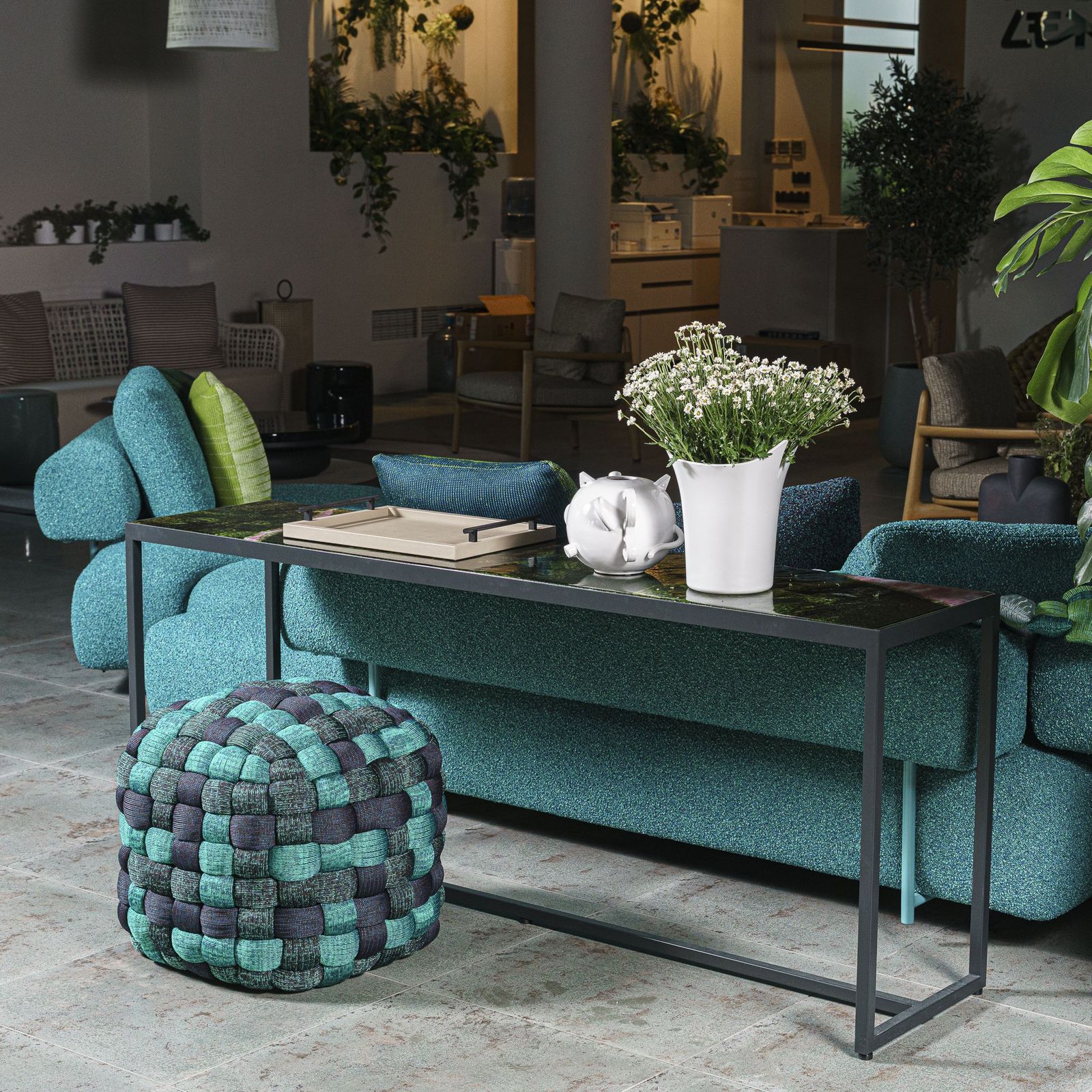 Paola Lenti Уличная консоль Sciara от Paola Lenti — в интерьере