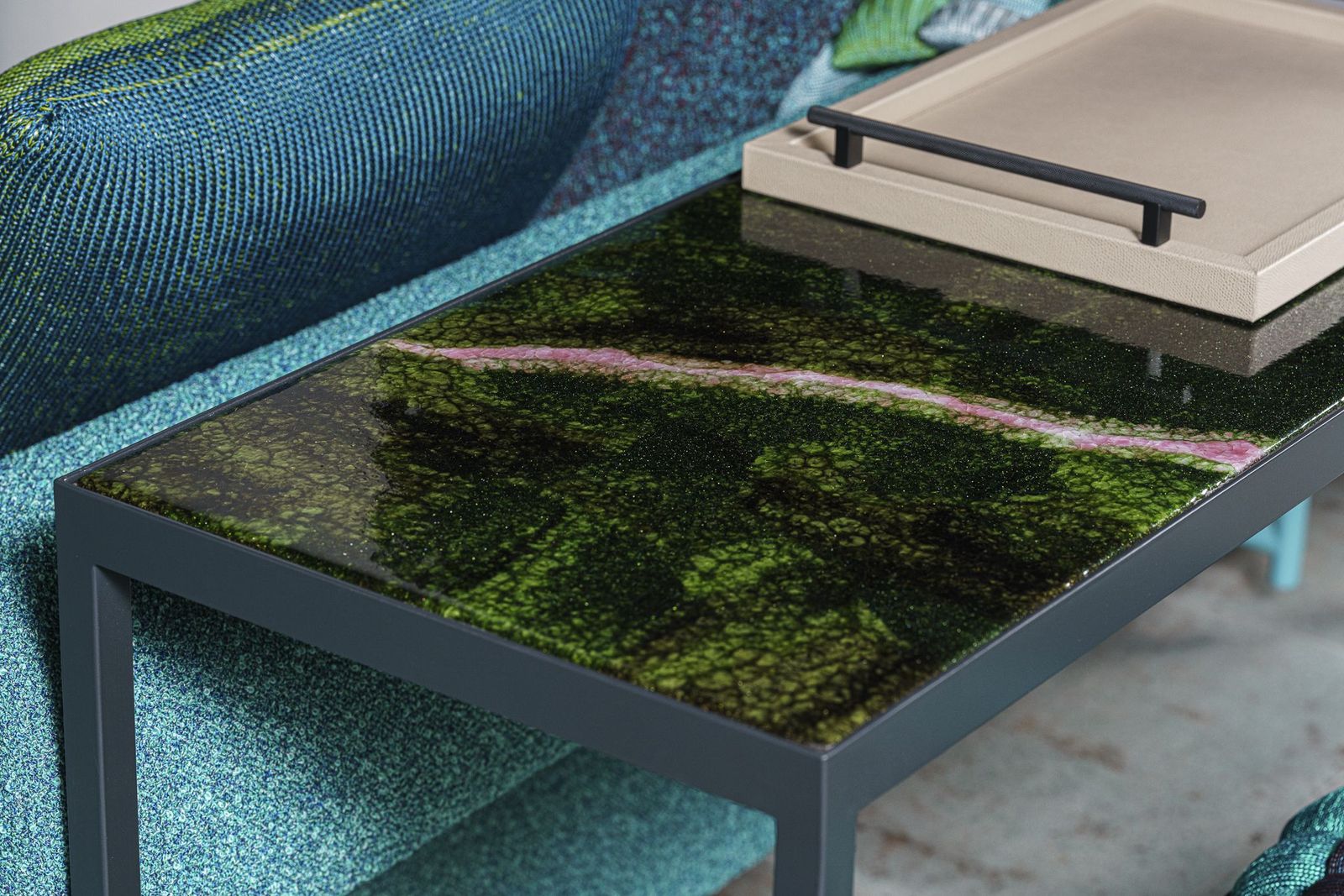 Paola Lenti Уличная консоль Sciara от Paola Lenti — в интерьере