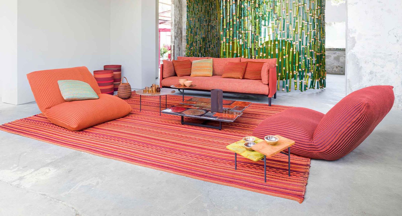 Paola Lenti Журнальный столик Ensemble от Paola Lenti — в интерьере