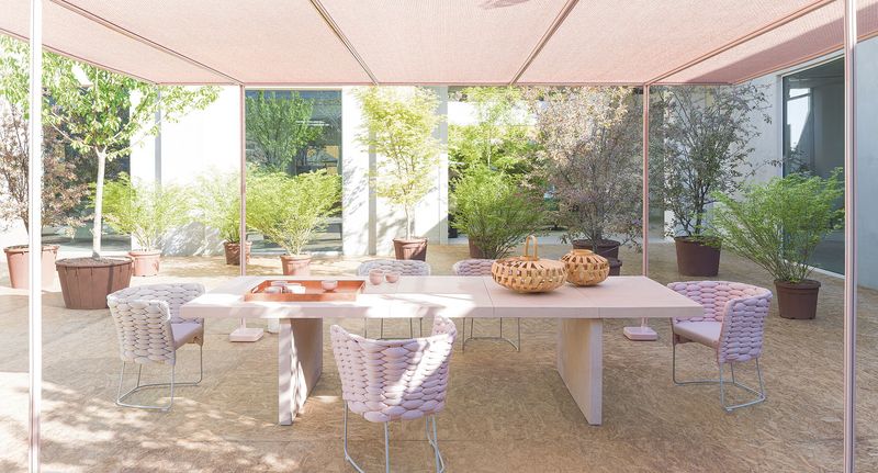 Paola Lenti Стол Concreto от Paola Lenti — в интерьере