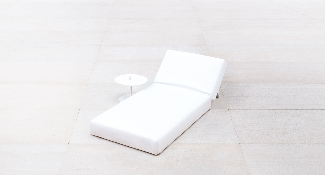 Paola Lenti Шезлонг Swell от Paola Lenti — в интерьере