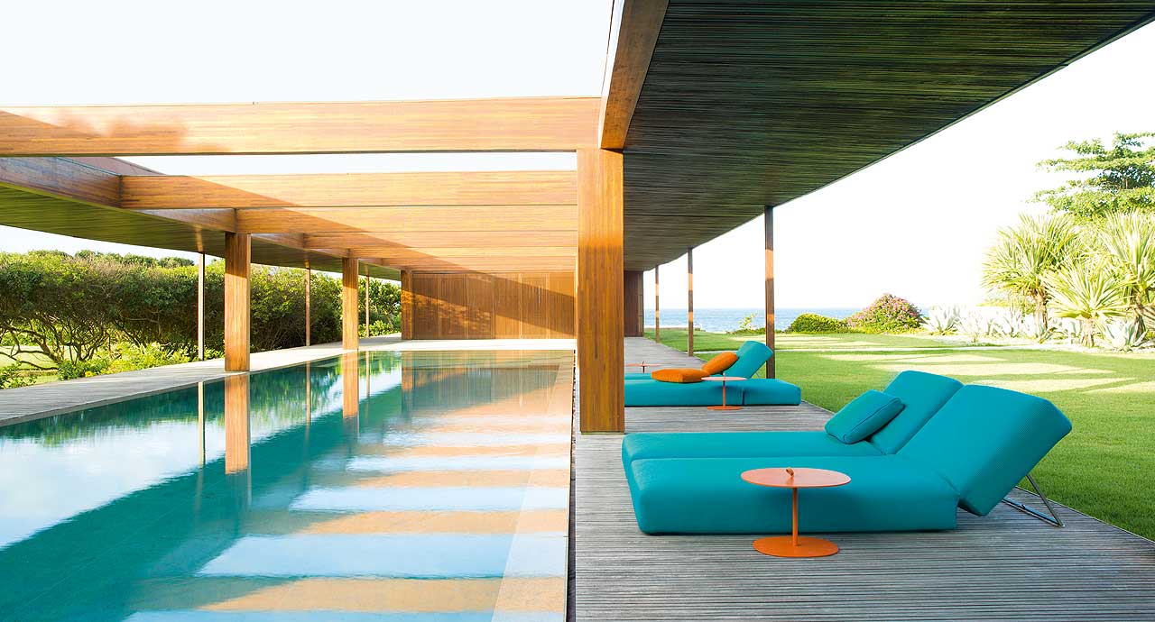Paola Lenti Шезлонг Swell от Paola Lenti — в интерьере