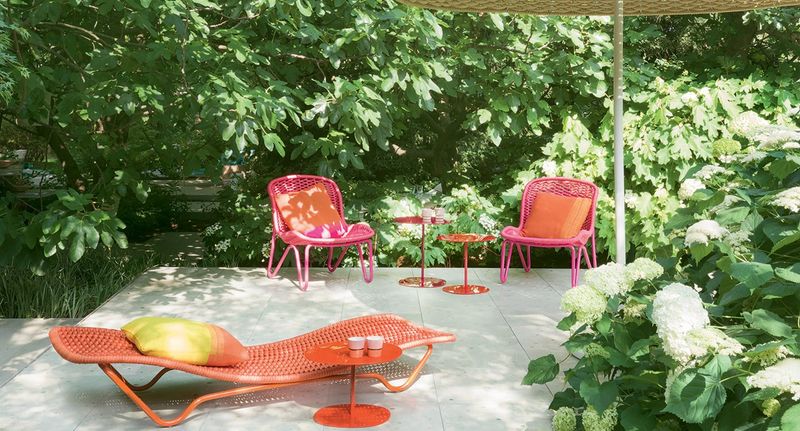 Paola Lenti Шезлонг Jardin от Paola Lenti — в интерьере