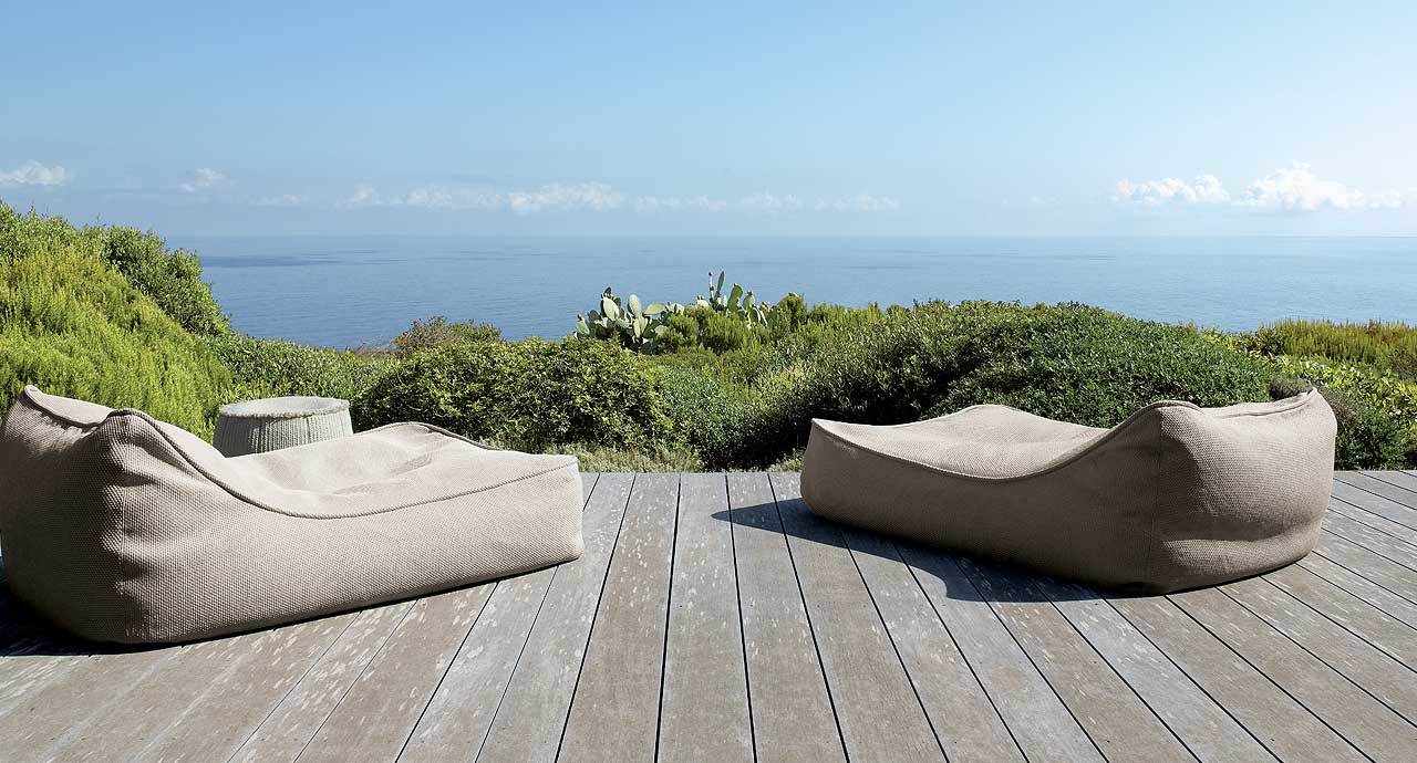 Paola Lenti Кресло Float, Float mini Outdoor от Paola Lenti — в интерьере