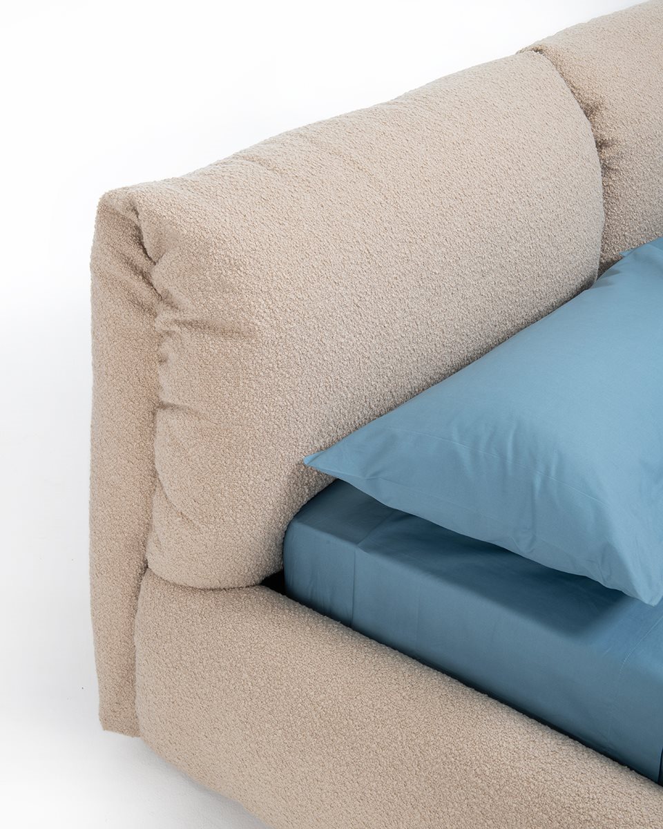 Zanotta Кровать Za:Za Bed от Zanotta — в интерьере