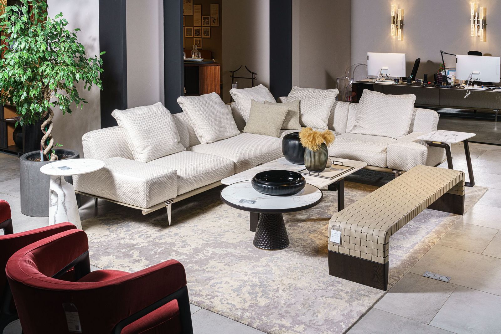 Poltrona Frau Диван Let It Be Bote Silver Birch / SE Corda от Poltrona Frau — в интерьере