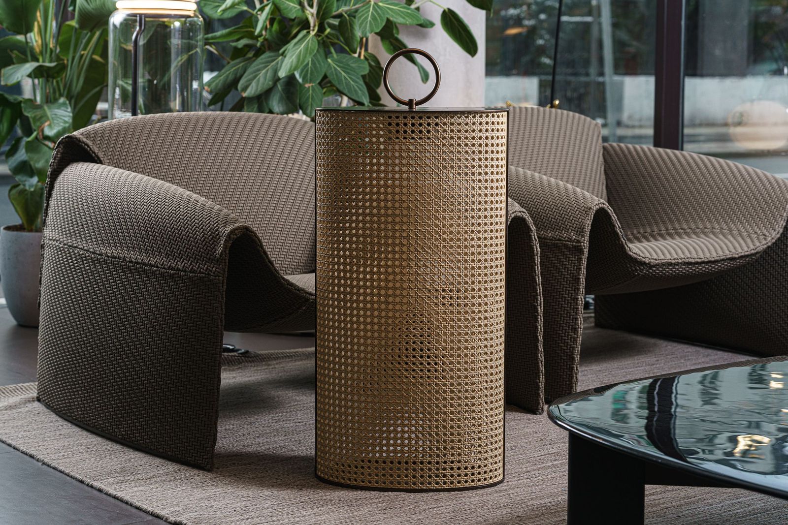 Contardi Садово-парковый светильник Clara medium&large IP64 от Contardi — в интерьере