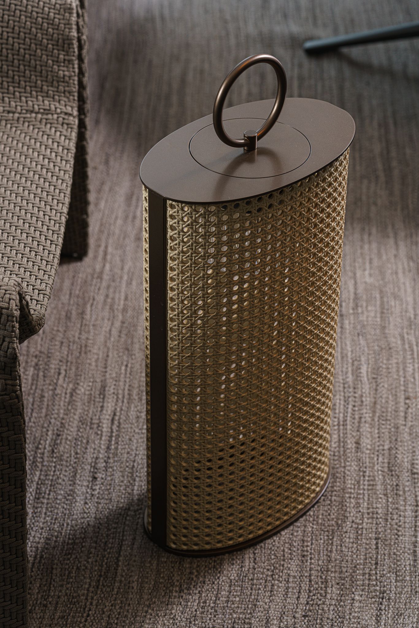 Contardi Садово-парковый светильник Clara medium&large IP64 от Contardi — в интерьере