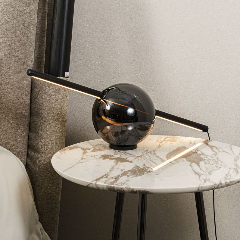 Flou Настольная лампа Rugiada Black Nickel Glass от Flou — в интерьере