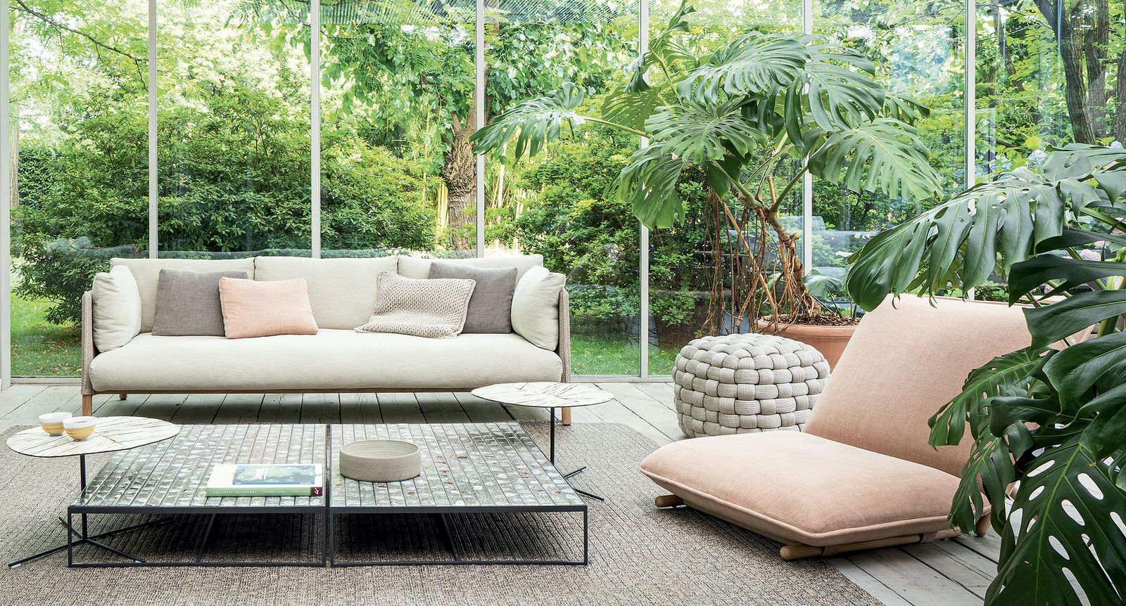 Paola Lenti Кресло-шезлонг Hiro от Paola Lenti — в интерьере