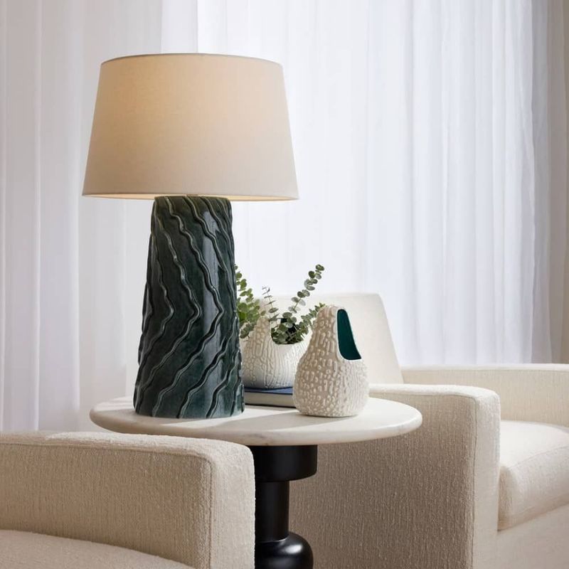 Arteriors Настольная лампа Huron от Arteriors — в интерьере