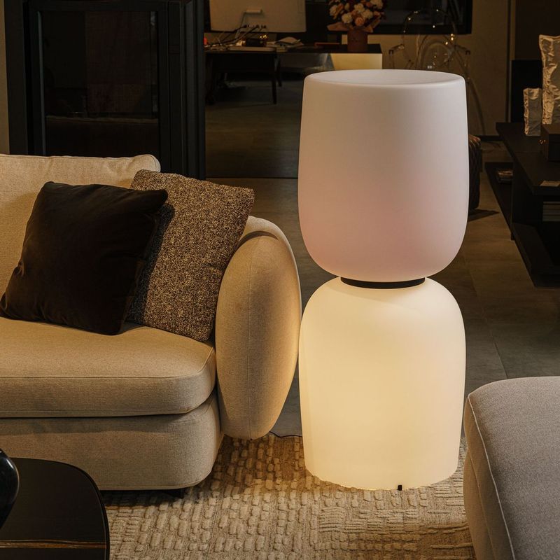 Vibia Торшер Ghost 4960 от Vibia — в интерьере