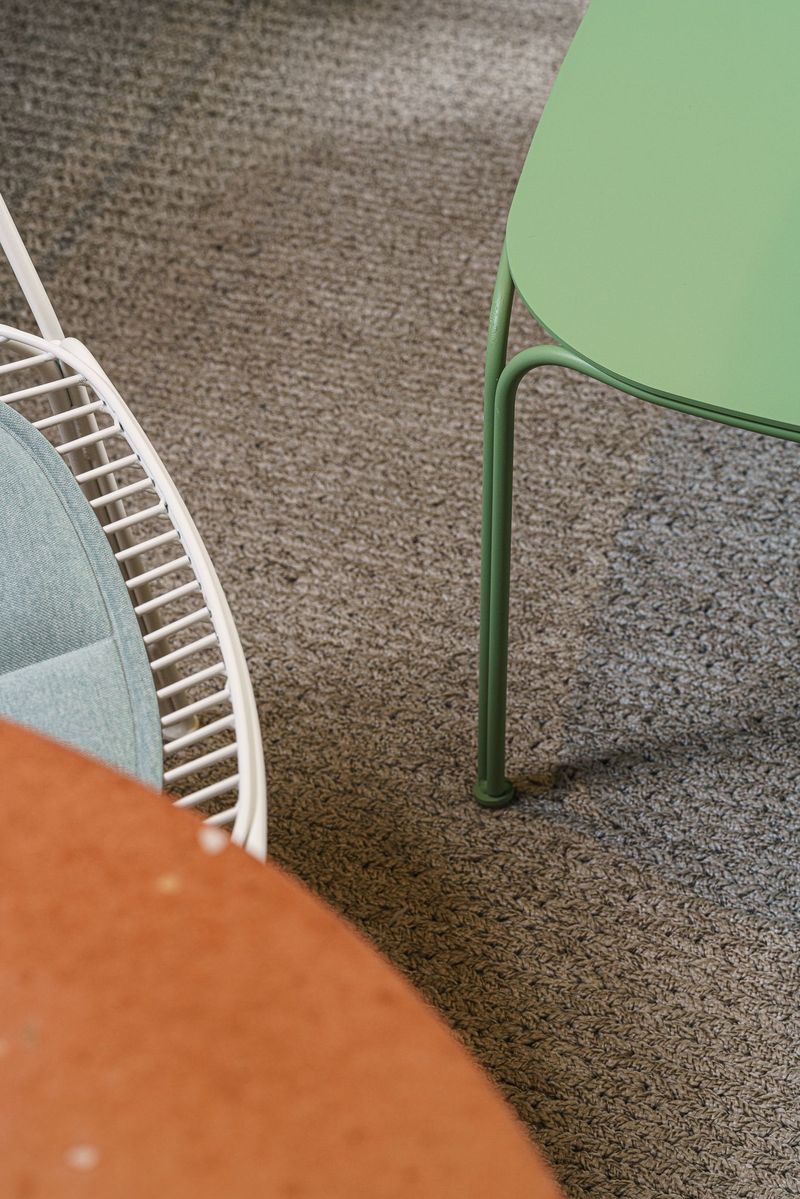 Kartell Уличный журнальный столик Hiray Green от Kartell — в интерьере