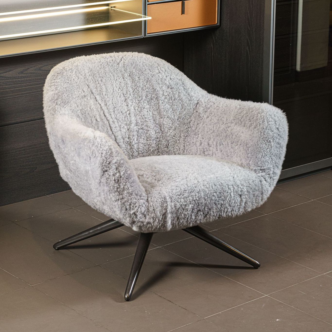 Poliform Кресло Mad Cachemire Grigio от Poliform — в интерьере