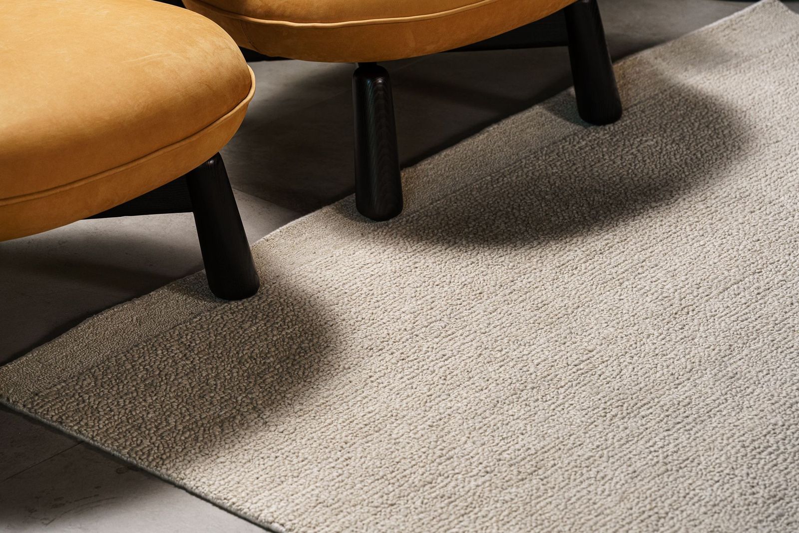 Baxter Ковер Terai A Nuage Base /Charcoal Decoratio от Baxter — в интерьере