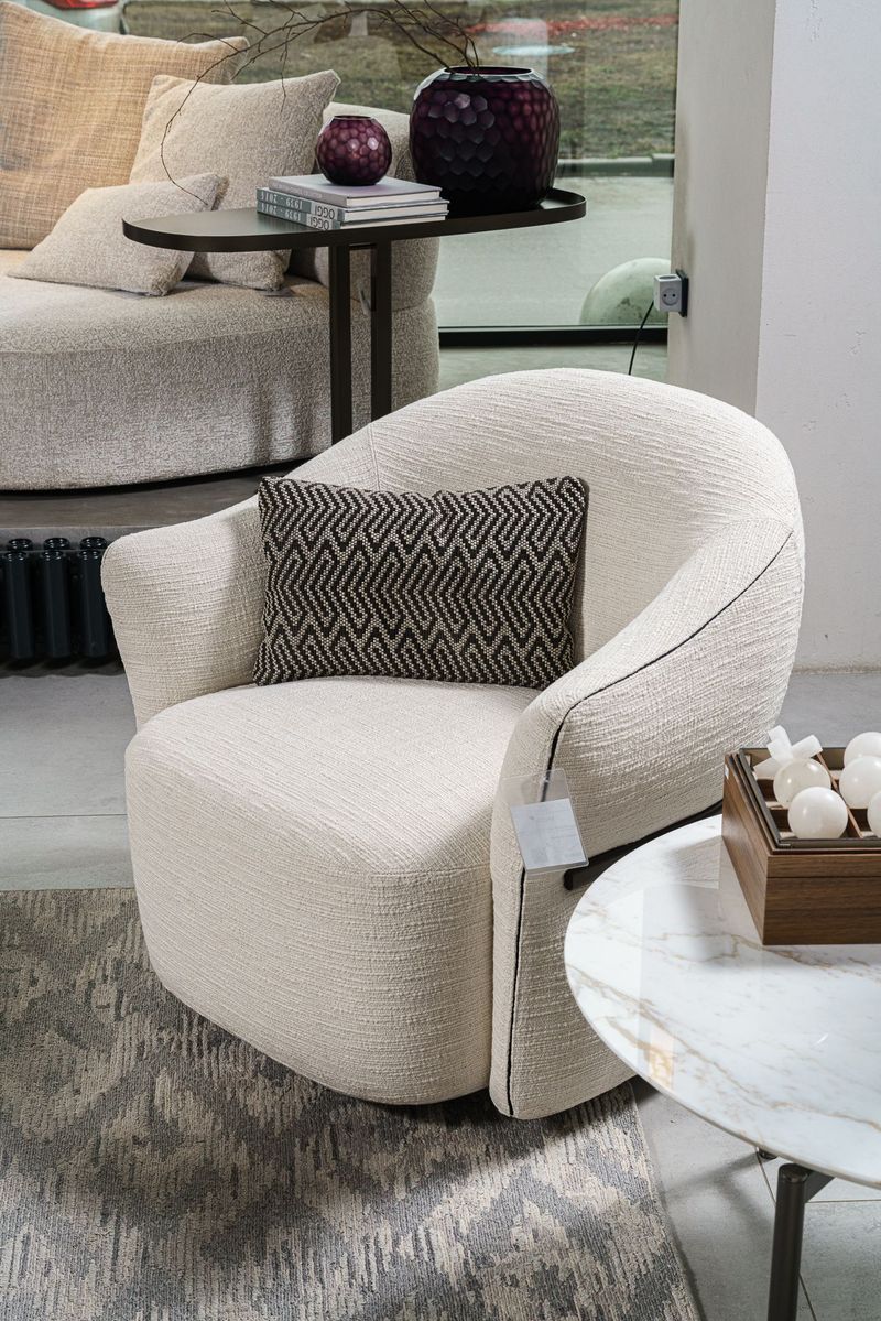 Flou Кресло Madame Butterfly Morgan 902 от Flou — в интерьере