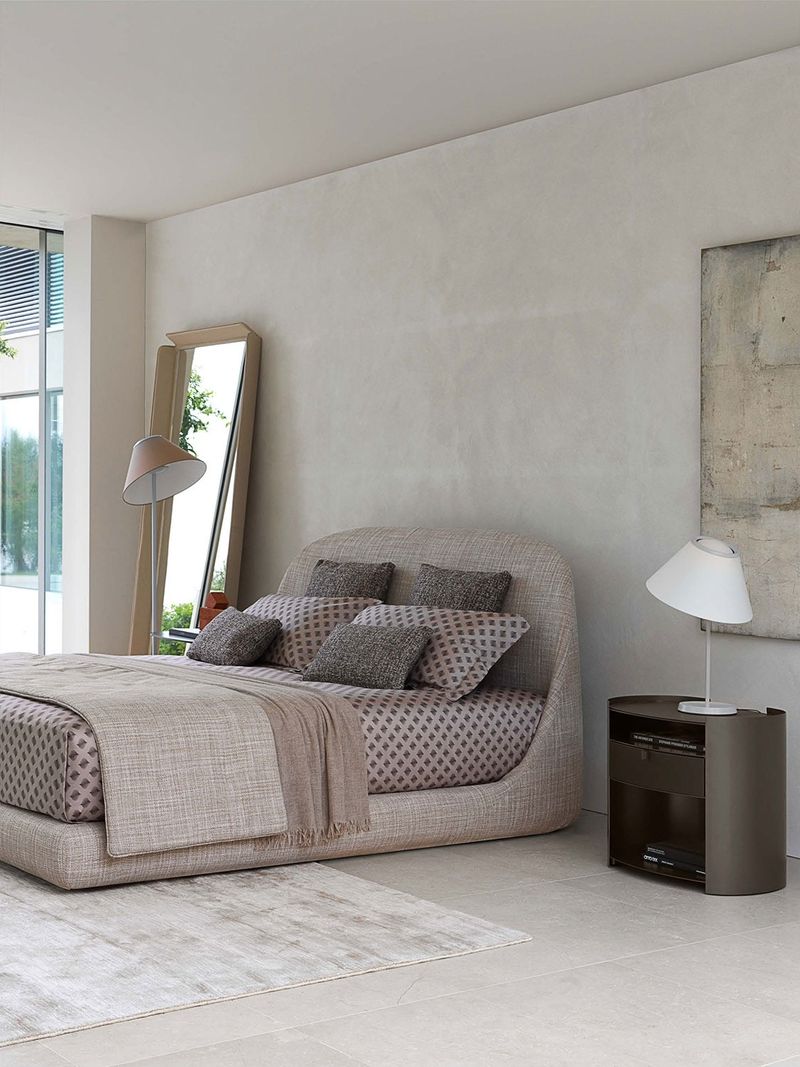 Flou Декоративная подушка Outdoor 35*50 Fabian 850 от Flou — в интерьере