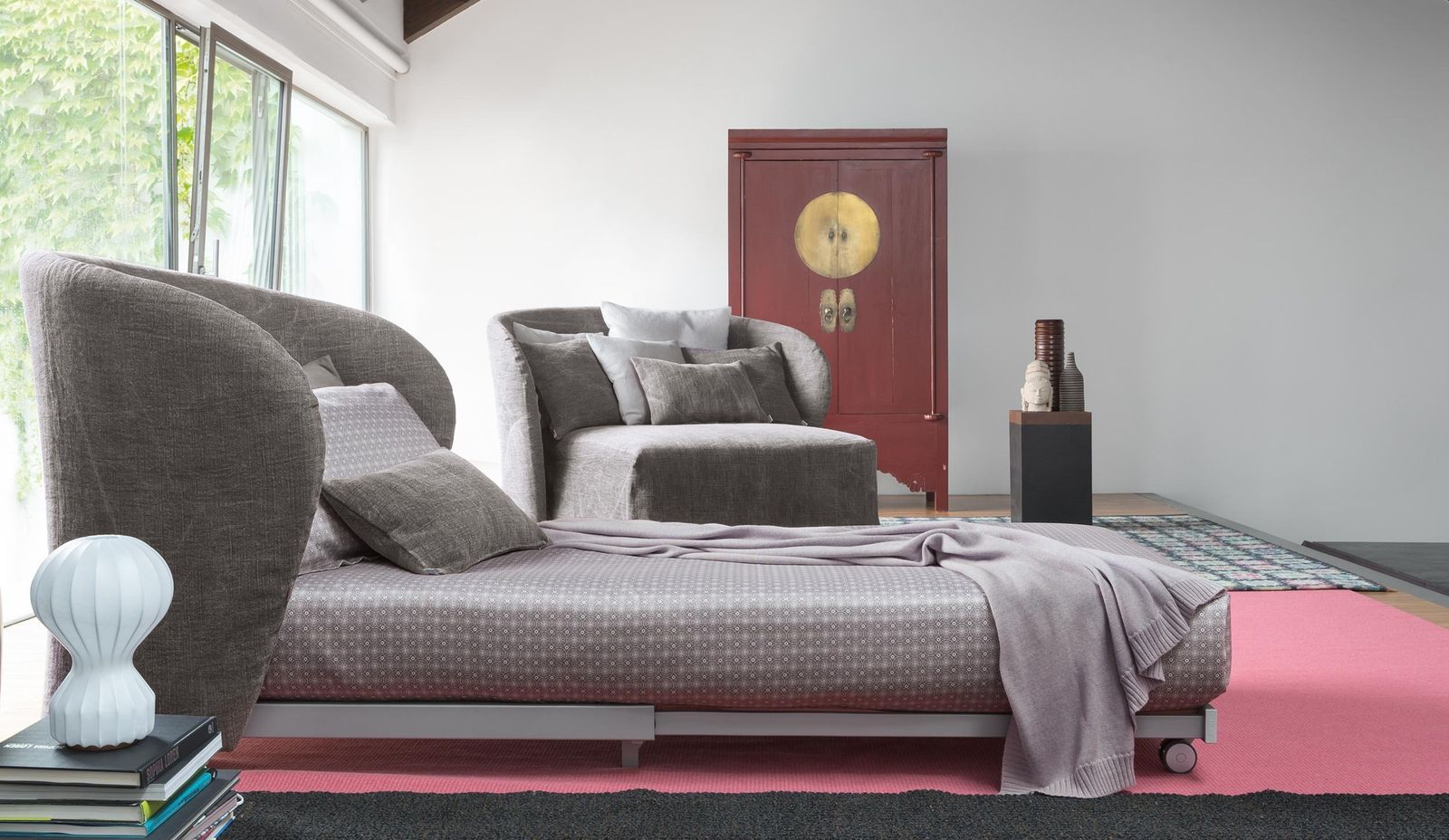 Flou Декоративная подушка Outdoor 35*50 Fabian 850 от Flou — в интерьере