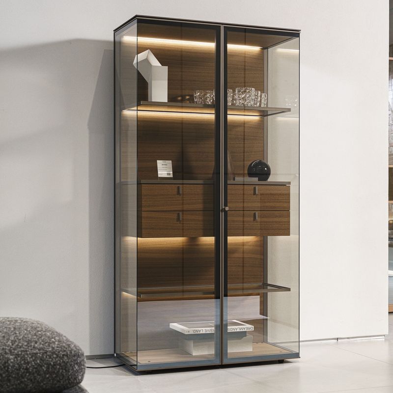 Rimadesio Витрина Aliante от Rimadesio — в интерьере