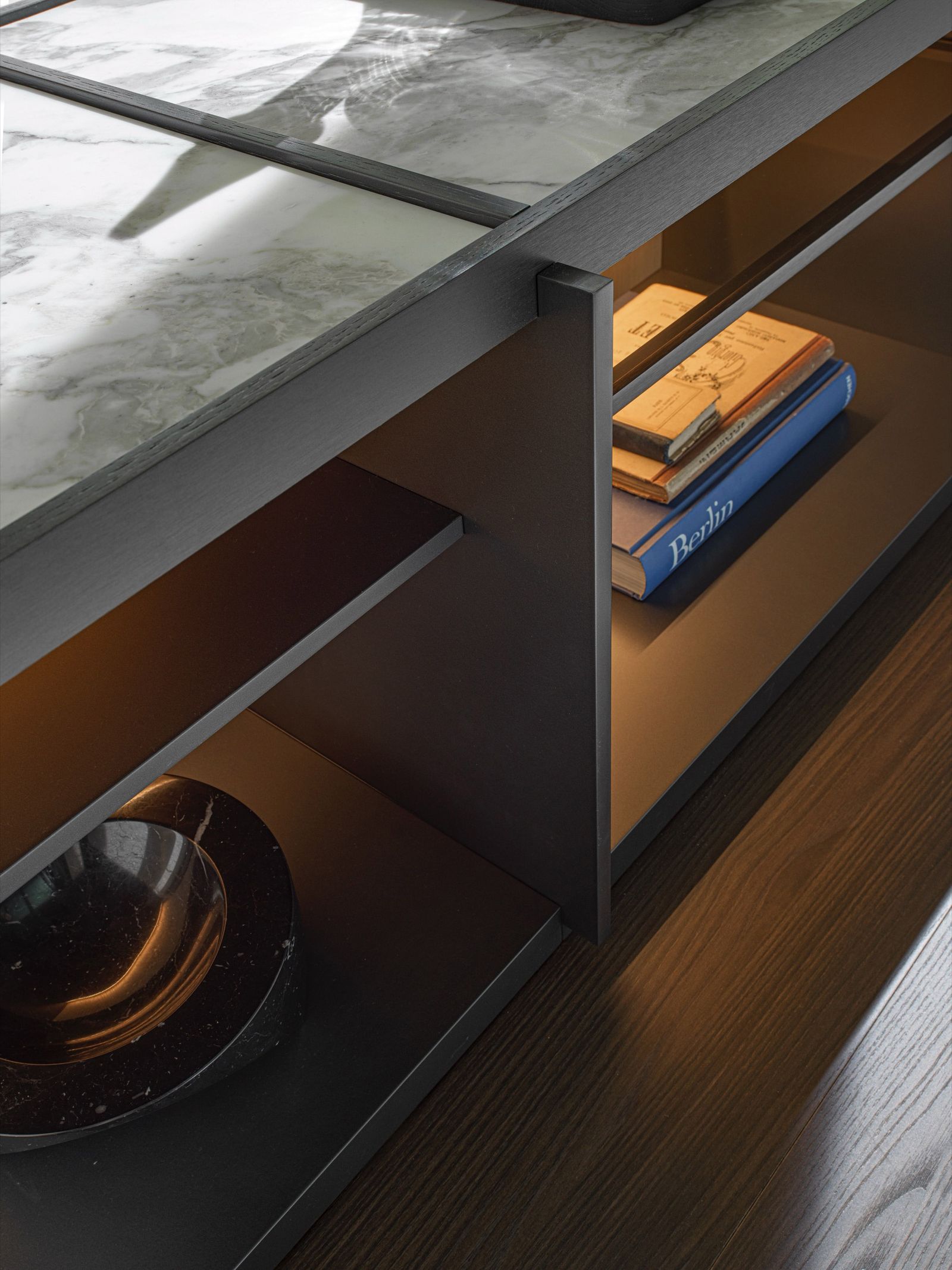 Molteni&C Комод Logos от Molteni & C — в интерьере