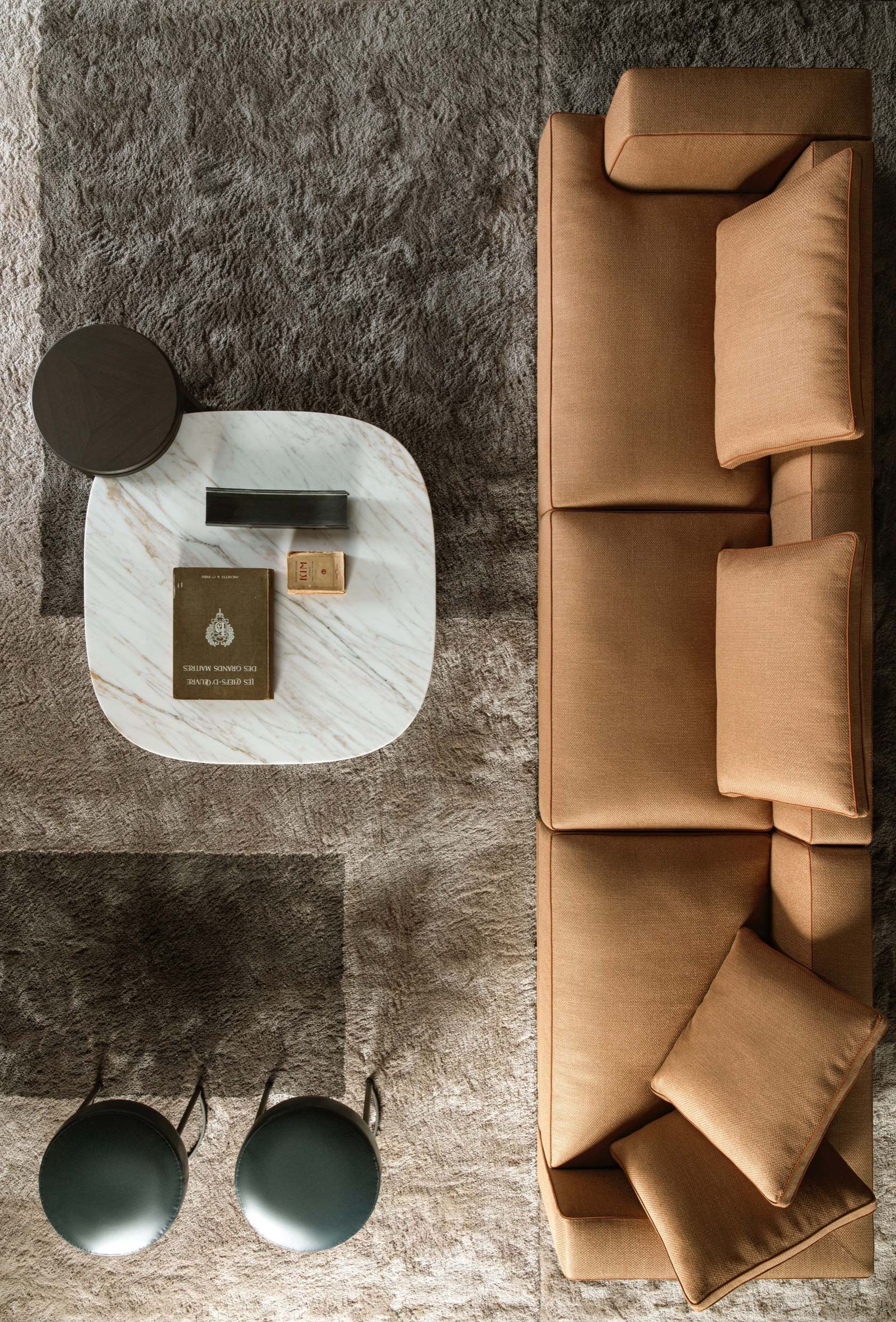 Molteni&C Пуф Regis от Molteni & C — в интерьере