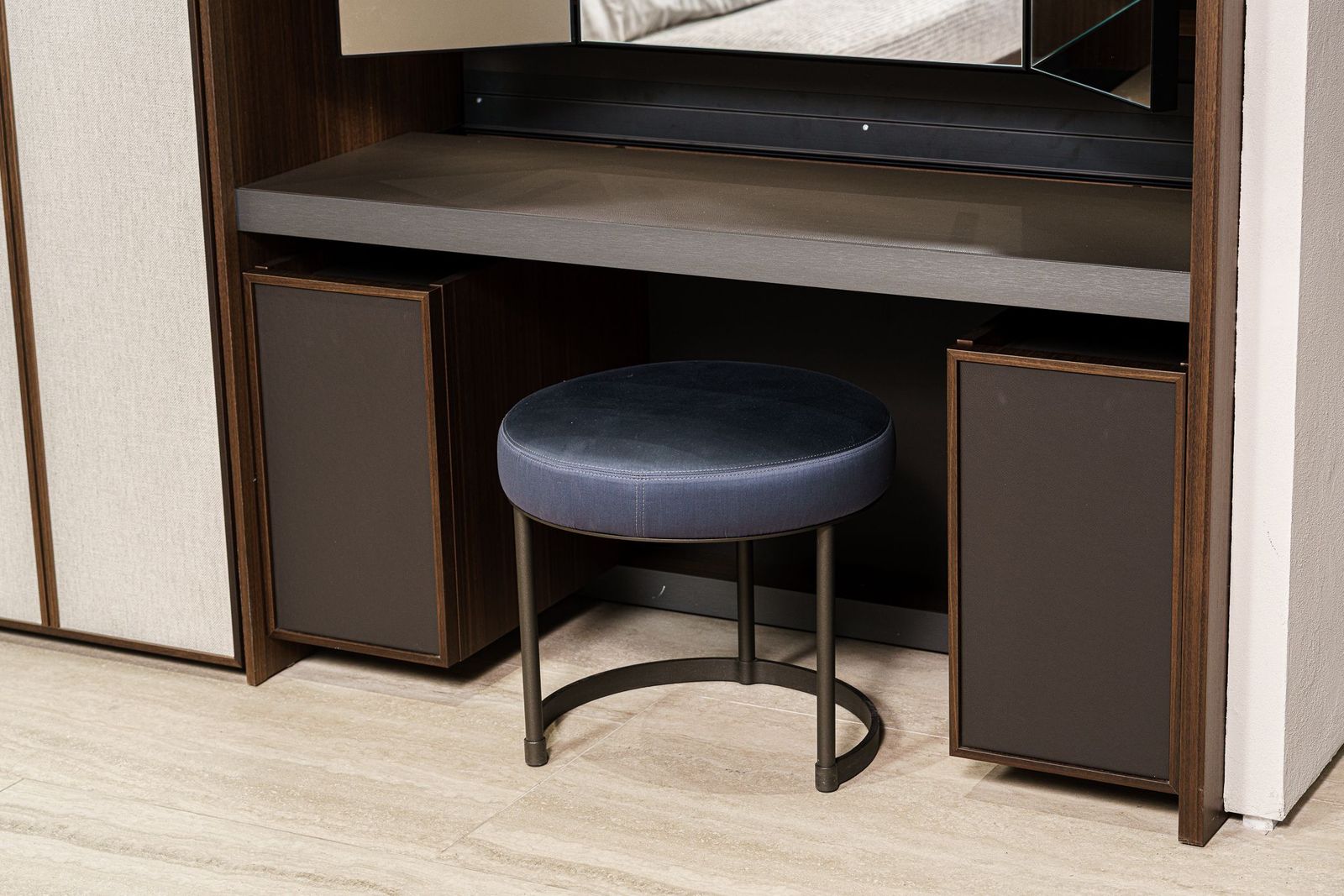 Molteni&C Пуф Regis от Molteni & C — в интерьере