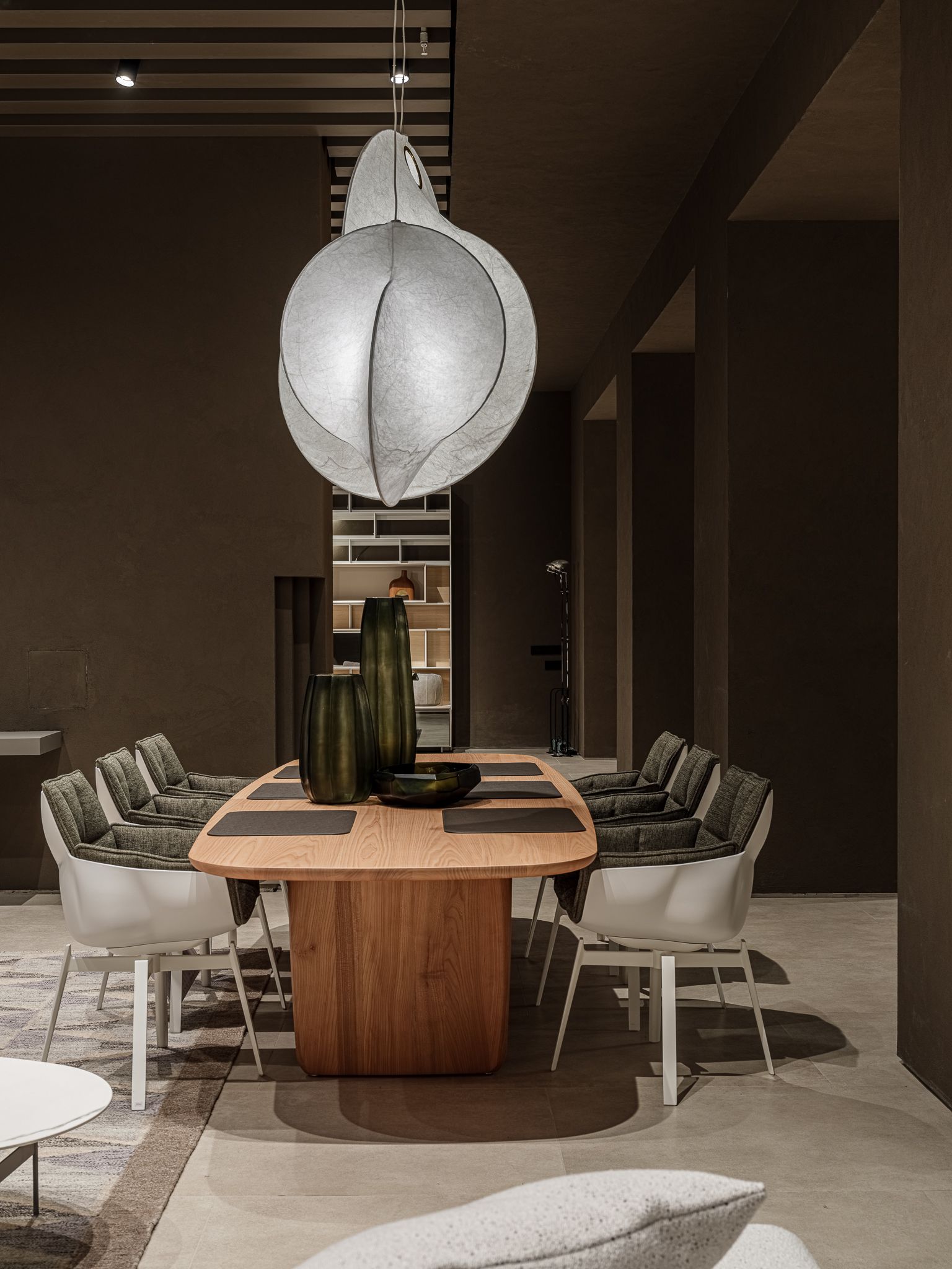 B&B Italia Стол Tobi-Ishi wood от B&B Italia — в интерьере