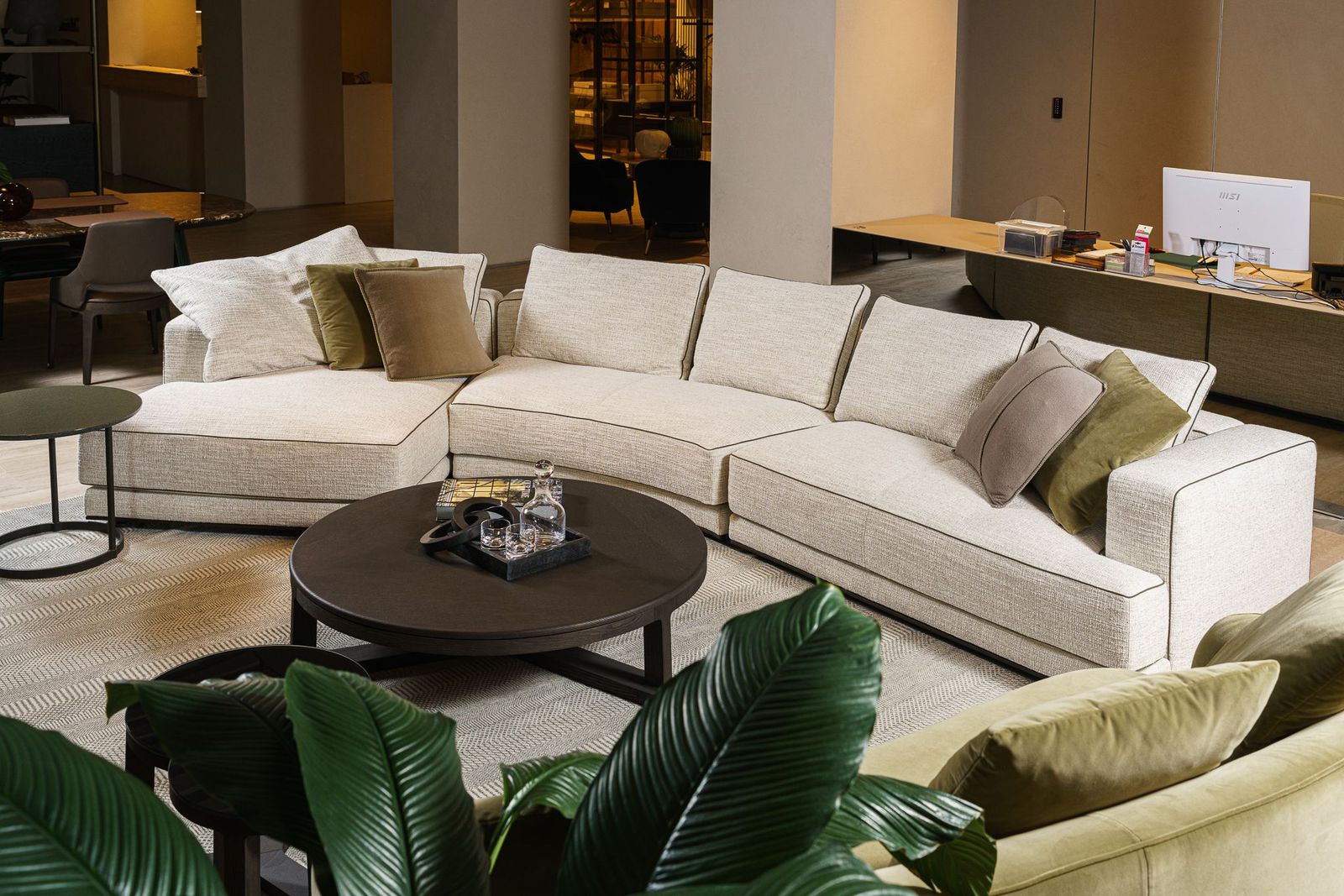 Molteni&C Композиция дивана Augusto от Molteni & C — в интерьере