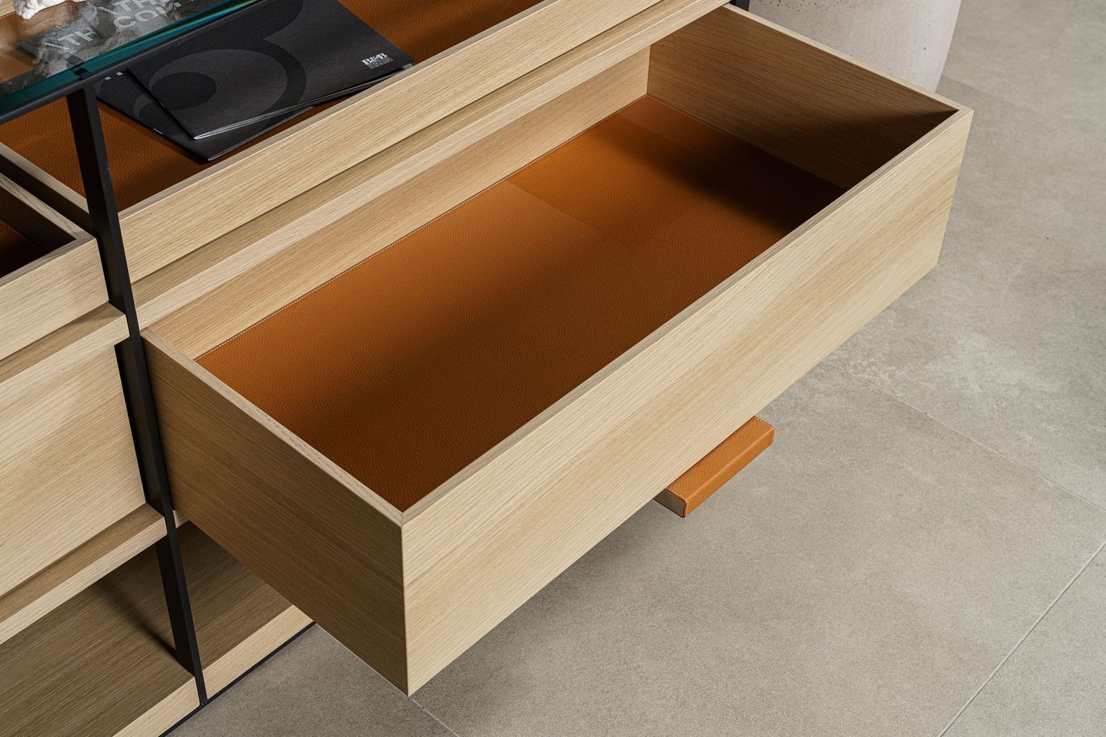 Maxalto Комод Lithos h80 от Maxalto — в интерьере