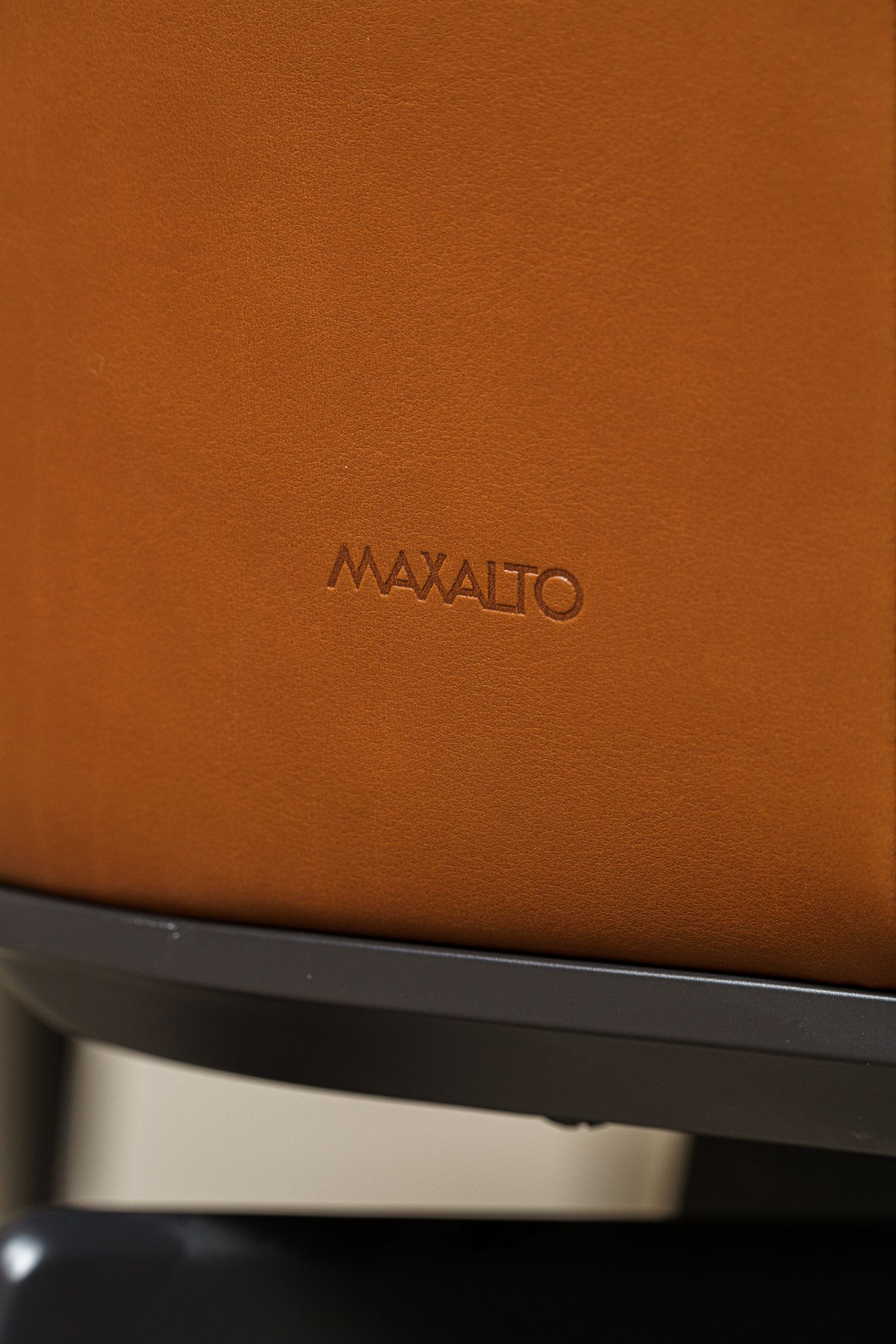 Maxalto Стул Caratos Kasia Naturale от Maxalto — в интерьере