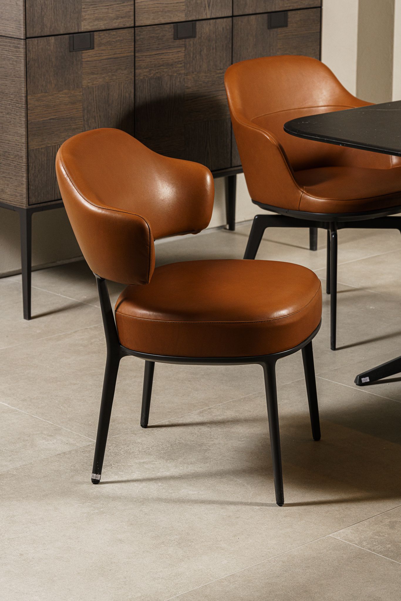 Maxalto Стул Caratos Kasia Naturale от Maxalto — в интерьере