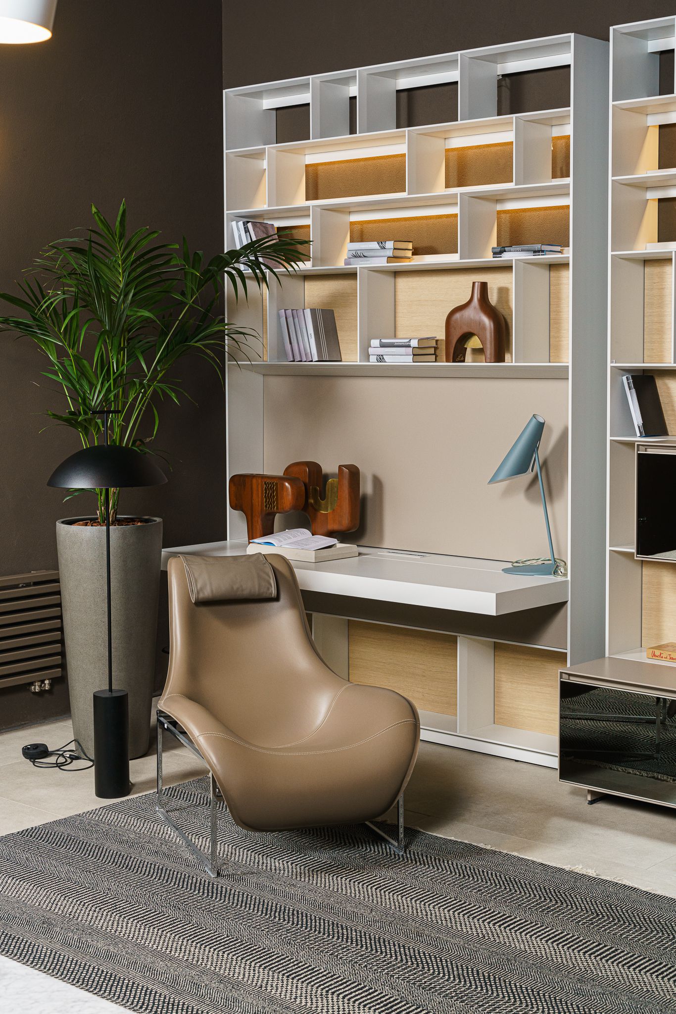 B&B Italia Кресло в коже Mart от B&B Italia — в интерьере