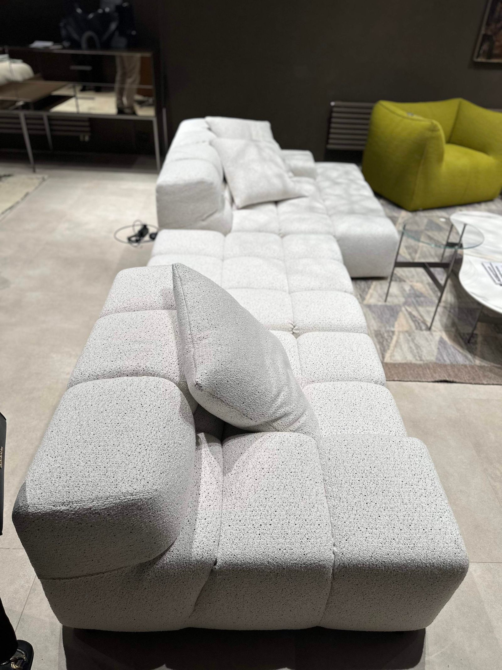 B&B Italia Диван Tufty-Time '15 Sambuco Bianco от B&B Italia — в интерьере