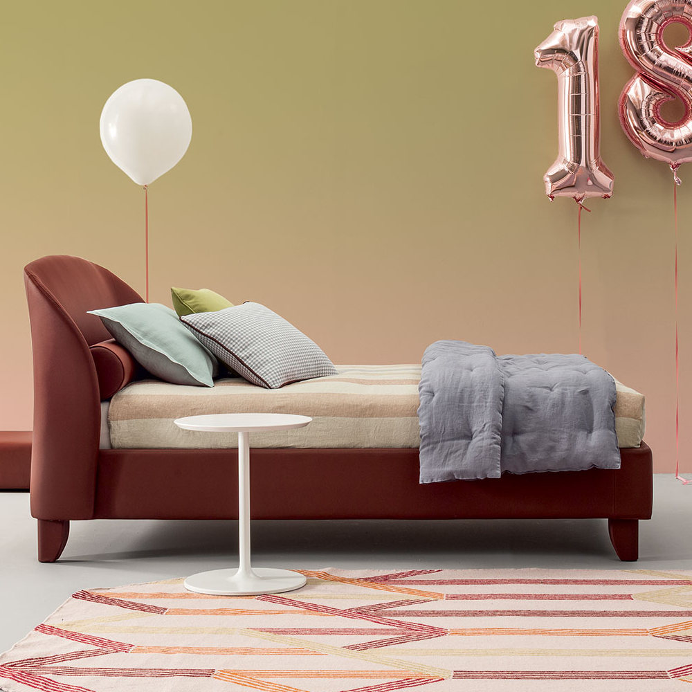Twils Односпальная кровать Carnaby от Twils — в интерьере