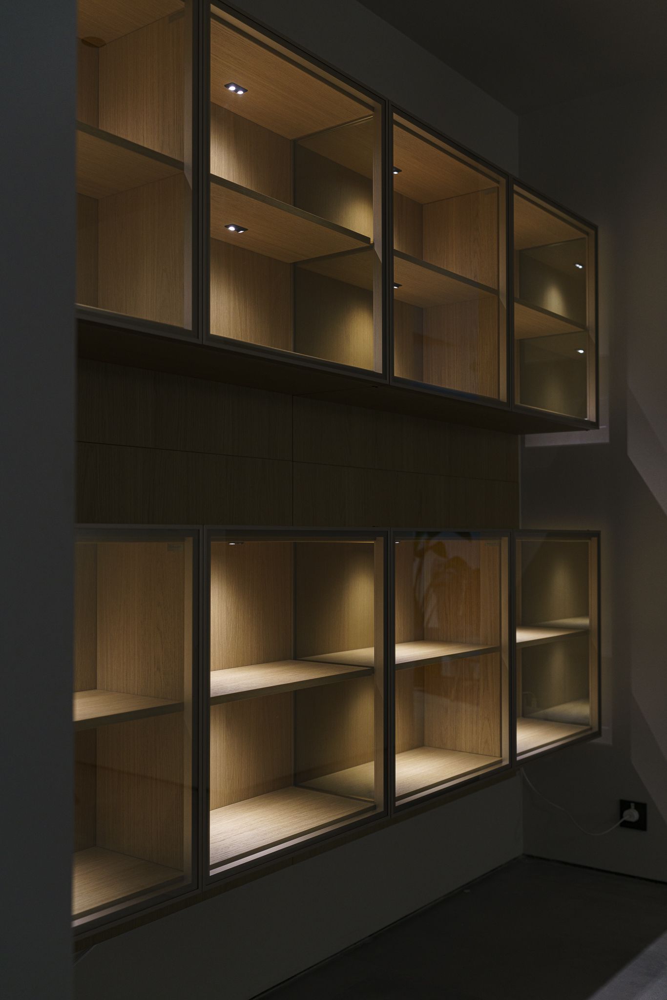 Molteni&C Композиция витрин Grid от Molteni & C — в интерьере