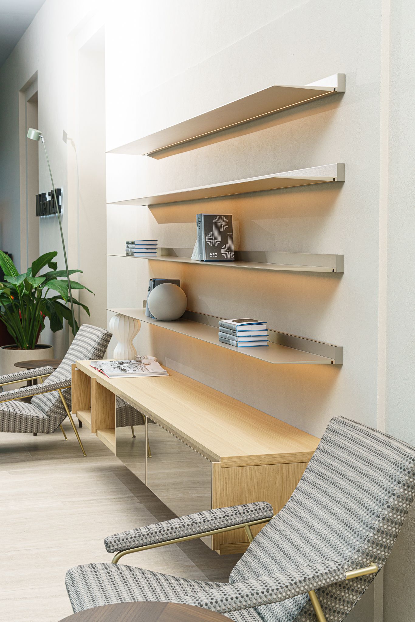 Molteni&C Подвесной комод Logos от Molteni & C — в интерьере