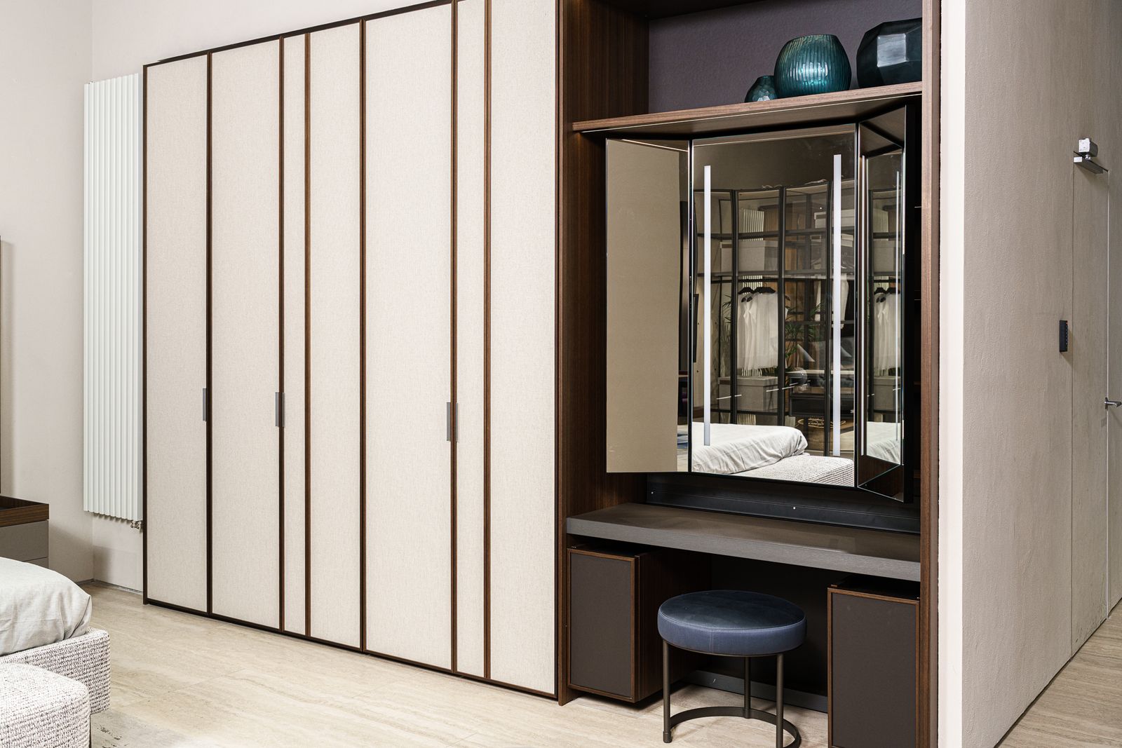Molteni&C Шкаф с туалетным столиком Gliss Master Eucaliptus от Molteni & C — в интерьере